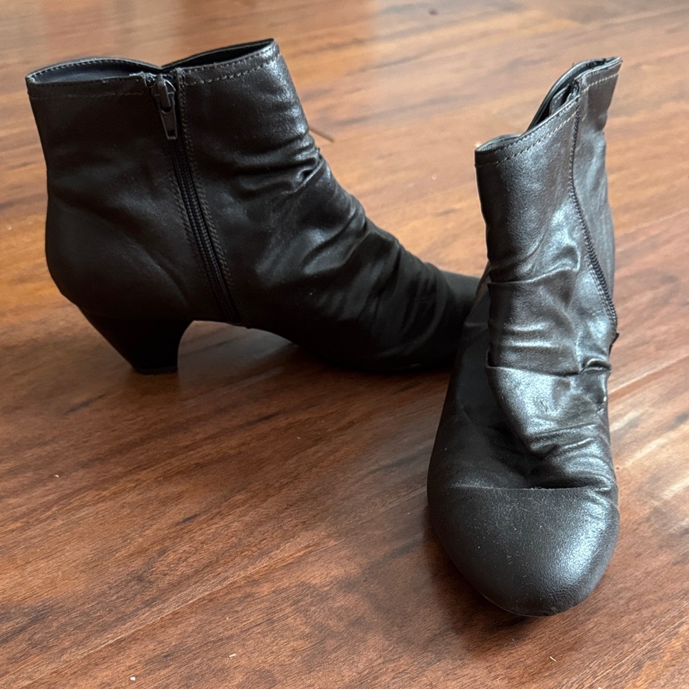 Soft Style Dark Brown Ankle Booties